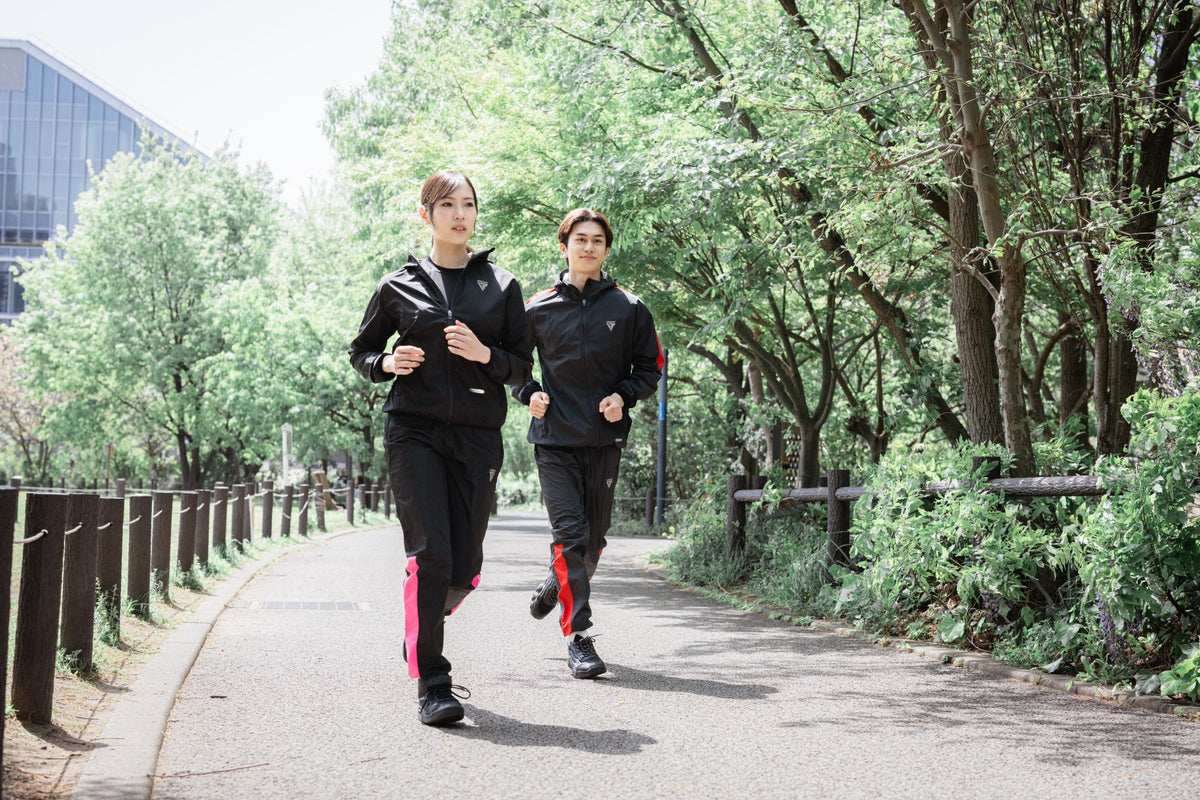 秋冬のアパレル特集】サウナスーツのご紹介